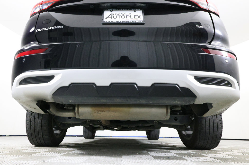 Used 2022 Mitsubishi Outlander SEL FWD image 43