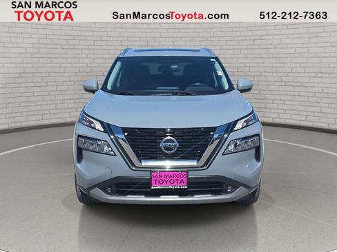 Used 2021 Nissan Rogue SL w/ Premium Package image 2