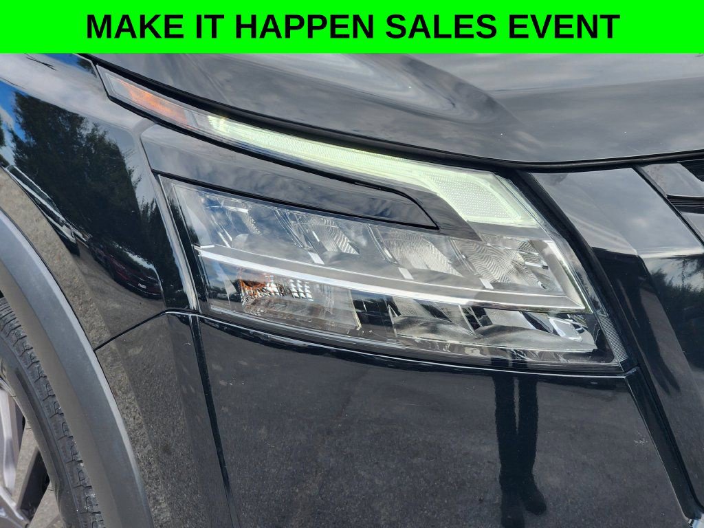 Used 2023 Nissan Pathfinder SL w/ SL Premium Package FWD image 9