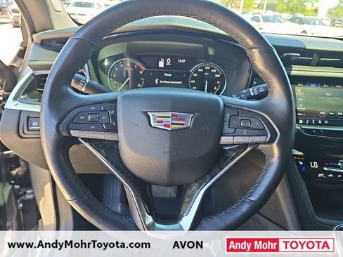 Used 2022 Cadillac XT6 Premium Luxury AWD/4WD image 15