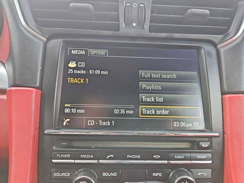 Used 2014 Porsche 911 Carrera 4S image 30