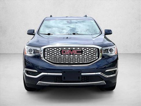 Used 2019 GMC Acadia Denali w/ Technology Package AWD/4WD image 3