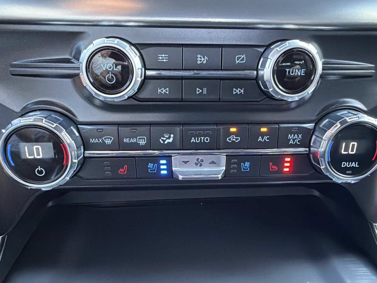 Used 2021 Ford F150 Lariat AWD/4WD image 26