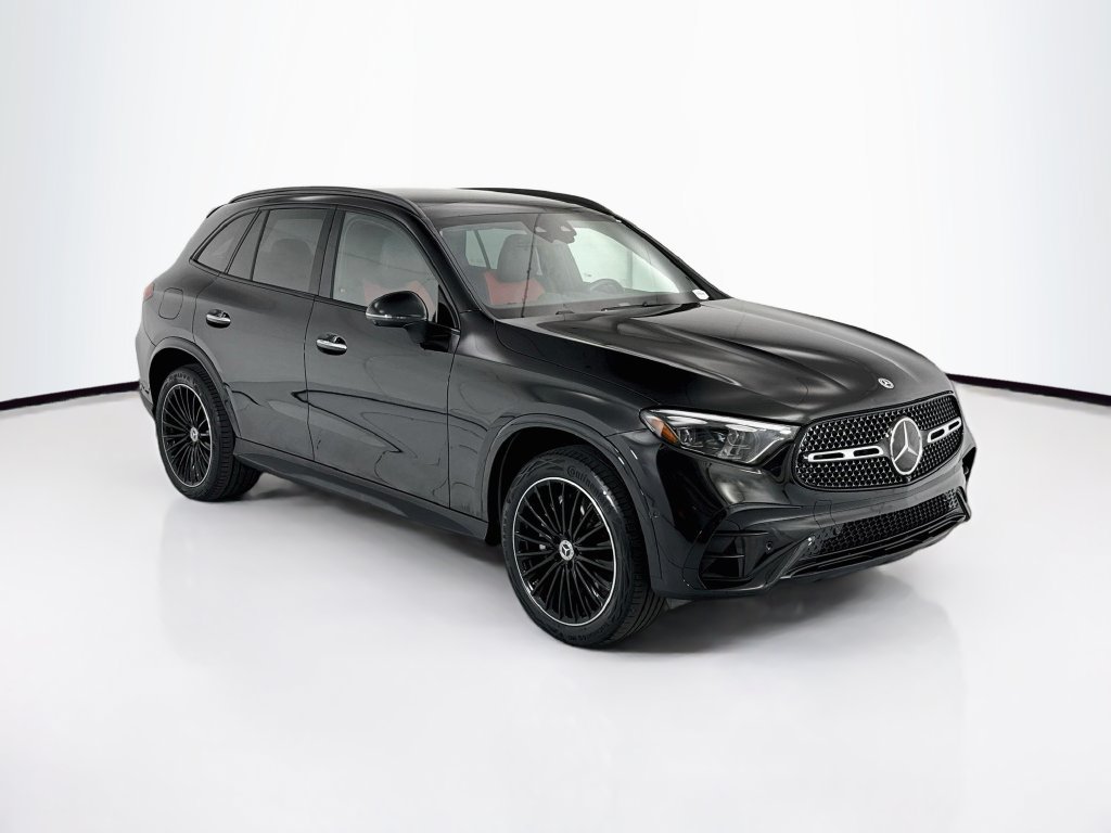 Certified 2026 Mercedes-Benz GLC 300 image 3