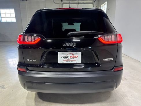 Used 2020 Jeep Cherokee Latitude AWD/4WD image 6