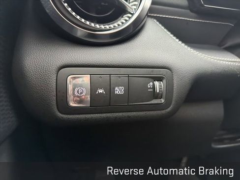 Used 2024 Chevrolet Blazer EV LT image 39