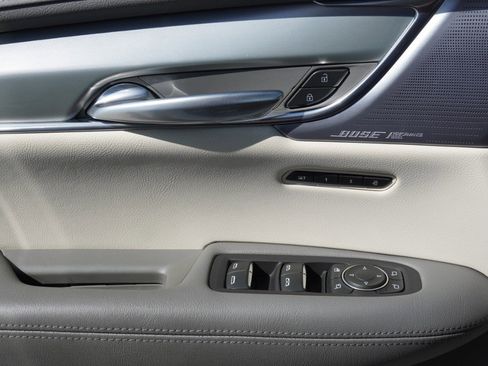 Used 2020 Cadillac XT5 Premium Luxury image 22