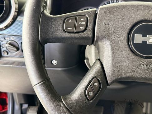 Used 2005 HUMMER H2 SUT w/ Preferred Equipment Group AWD/4WD image 13