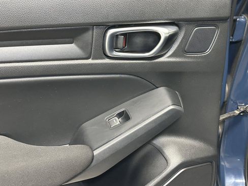 Certified 2025 Honda Civic LX image 30