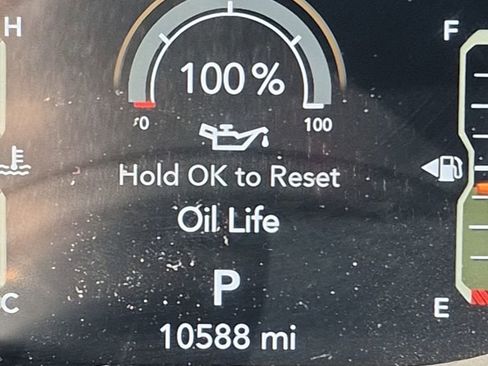 Used 2024 Jeep Wrangler Sahara w/ Technology Group image 37