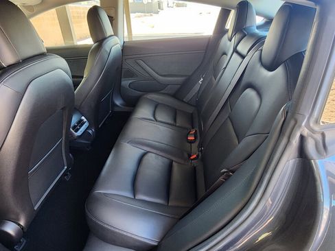 Used 2018 Tesla Model 3 Long Range RWD image 68