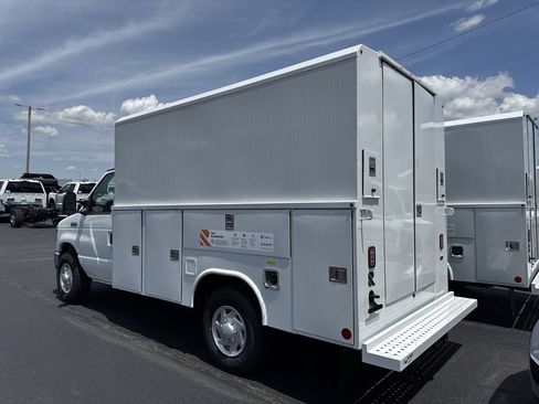 New 2025 Ford E-350 and Econoline 350 Super Duty w/ Power Equipment Group image 6