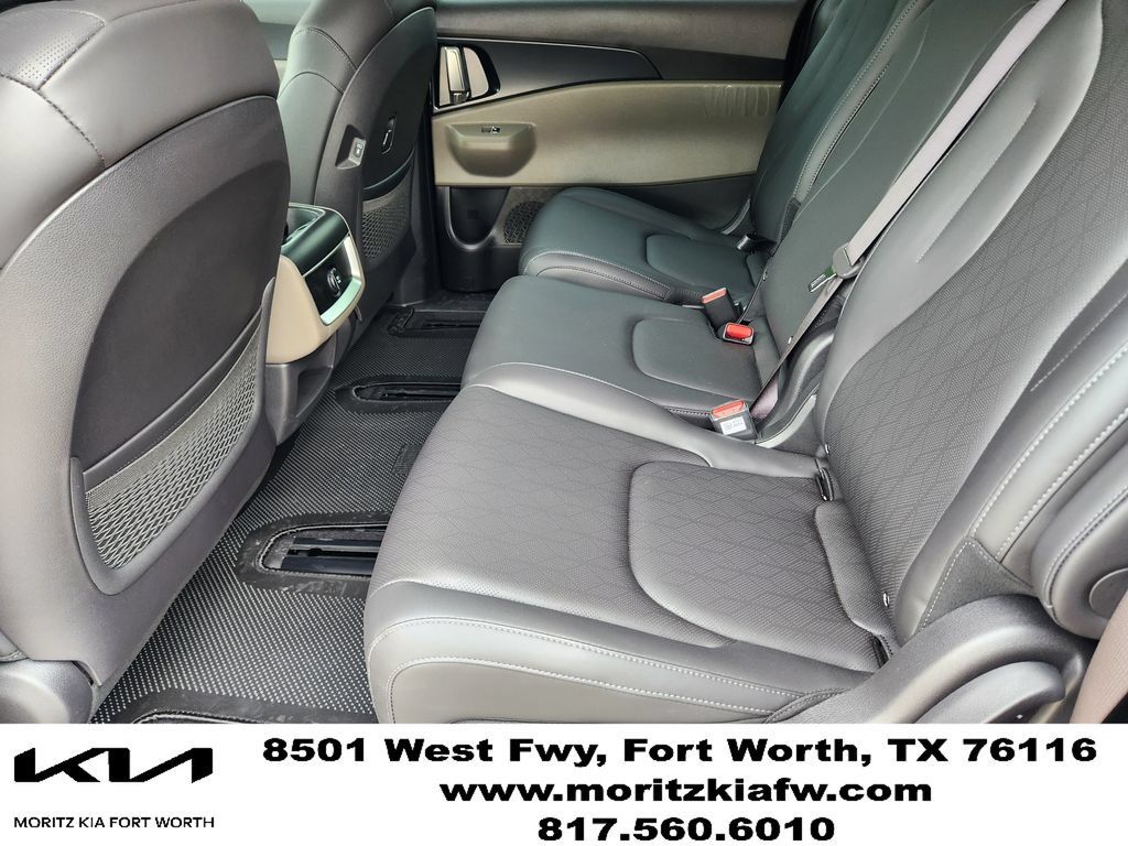 New 2026 Kia Carnival FWD image 19