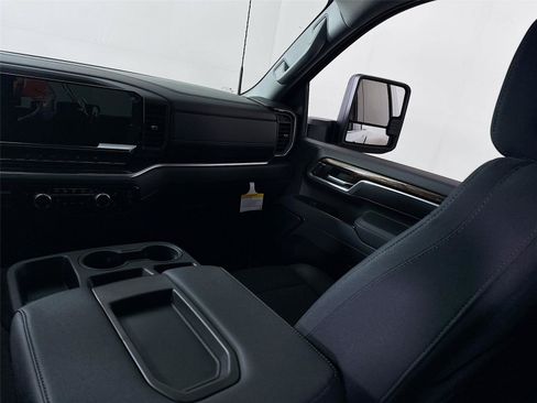 New 2026 GMC Sierra 3500 SLE AWD/4WD image 16