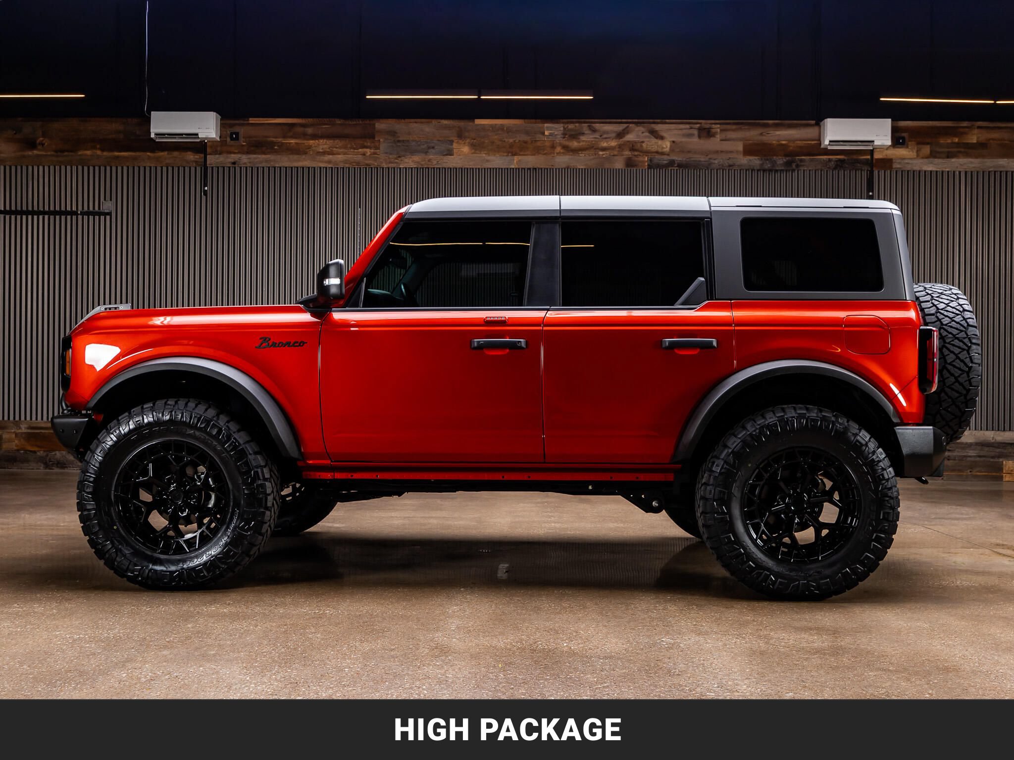 Used 2022 Ford Bronco Wildtrak AWD/4WD image 6