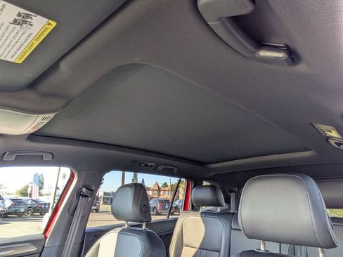 Used 2024 Volkswagen Tiguan SE R-Line image 13