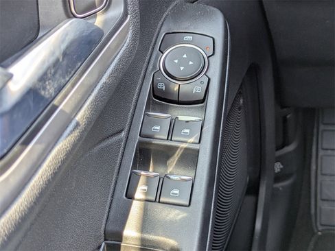 Used 2022 Ford Escape SEL image 25