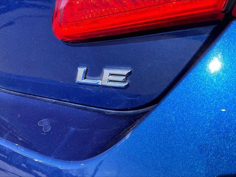 Used 2009 Toyota Camry LE image 9