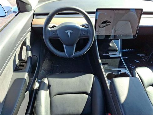 Used 2020 Tesla Model 3 Performance image 21
