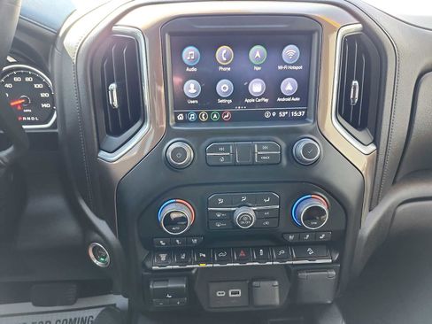 Used 2022 Chevrolet Silverado 2500 High Country w/ Z71 Off-Road Package image 13