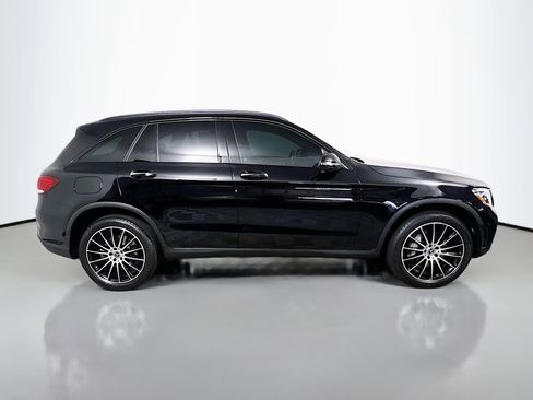 Used 2022 Mercedes-Benz GLC 300 image 3