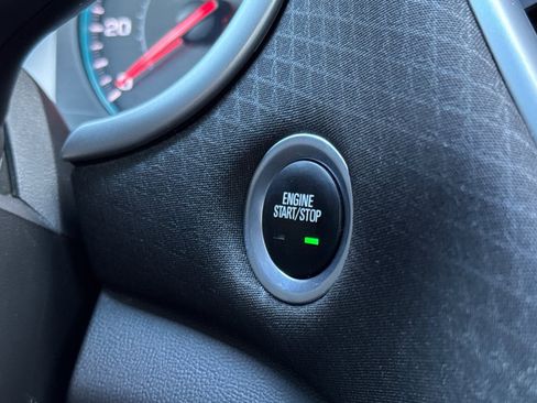 Used 2022 Chevrolet Malibu LT image 24