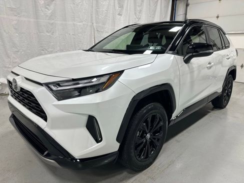 Used 2025 Toyota RAV4 XSE w/ Weather Package image 3