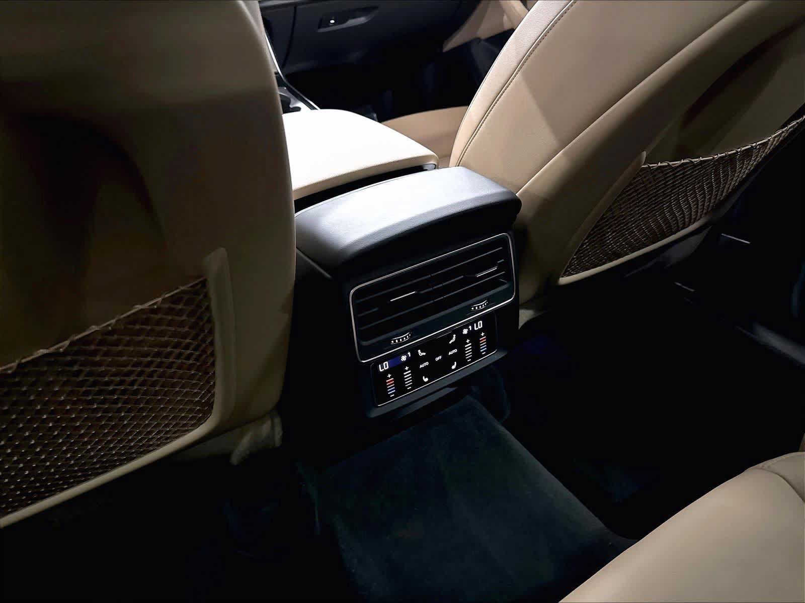 Certified 2023 Audi Q7 3.0T Premium Plus AWD/4WD image 33
