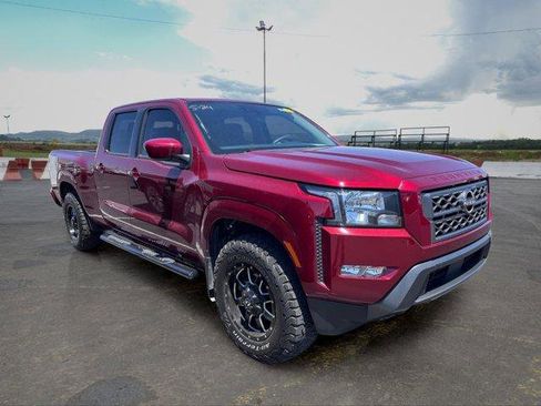 Used 2022 Nissan Frontier SV w/ Technology Package AWD/4WD image 2