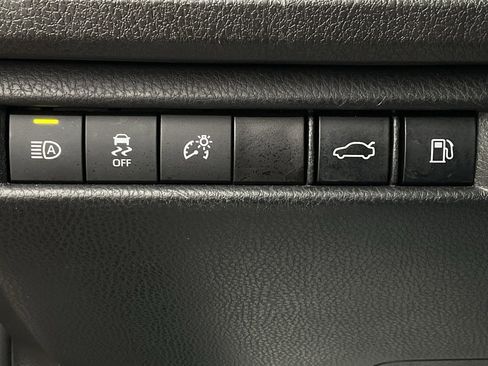 Used 2025 Toyota Camry LE image 26