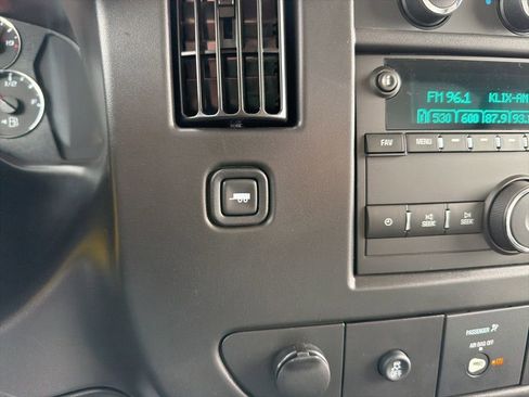 New 2026 Chevrolet Express 3500 w/ Power Convenience Package image 27