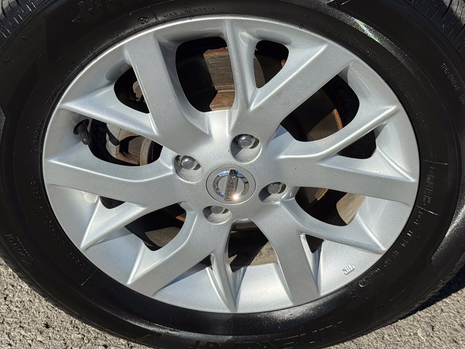 Used 2017 Nissan Versa SV w/ SV Special Edition Package FWD image 38