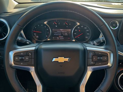 Used 2024 Chevrolet Blazer LT image 19