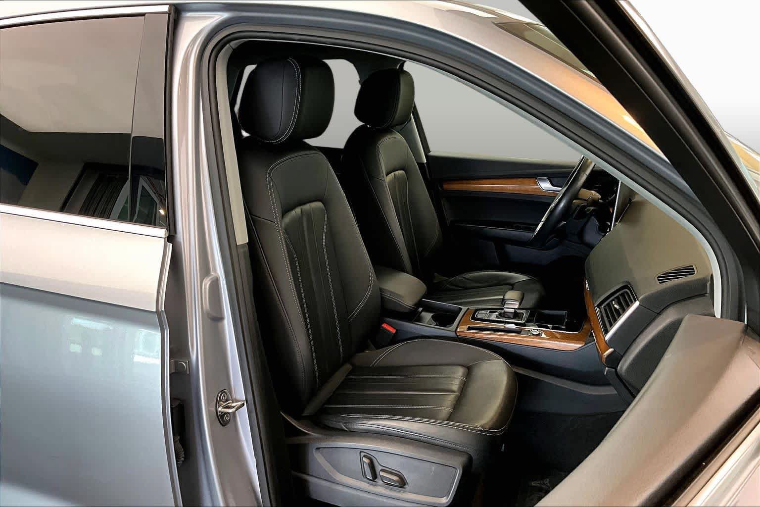 Used 2024 Audi Q5 2.0T Premium AWD/4WD image 9