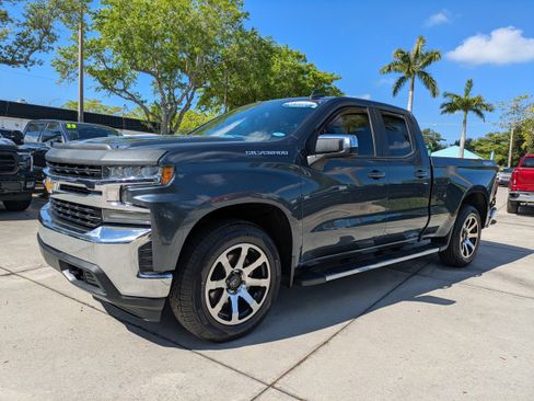 Used 2019 Chevrolet Silverado 1500 LT w/ All-Star Edition AWD/4WD image 7