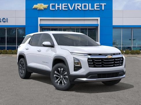 New 2027 Chevrolet Equinox LT w/ Convenience Package II FWD image 7