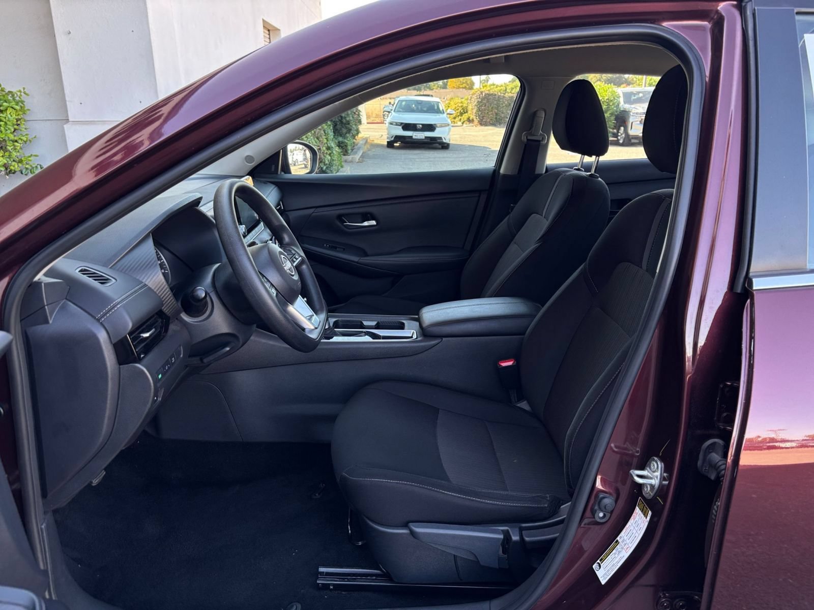 Used 2025 Nissan Sentra SV FWD image 25