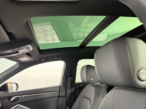 Used 2023 Audi Q3 2.0T Premium image 23