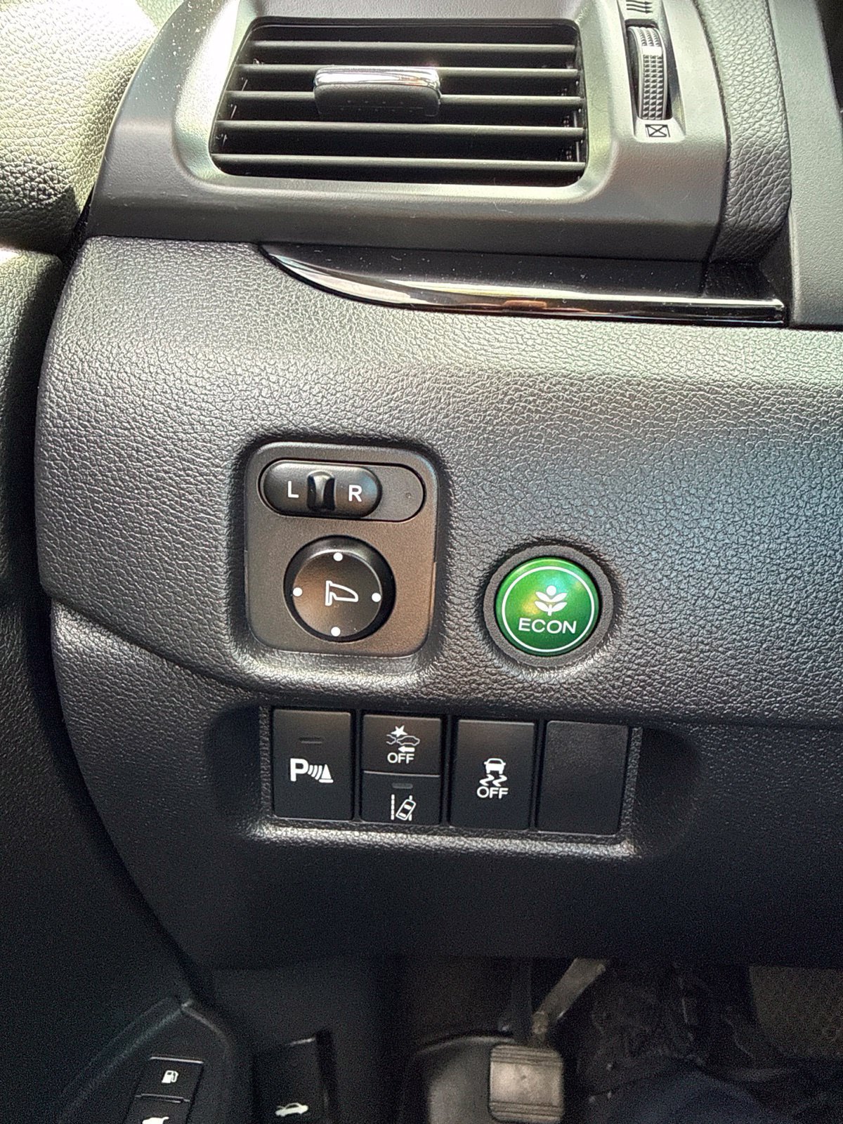Used 2020 Honda Pilot Touring image 12