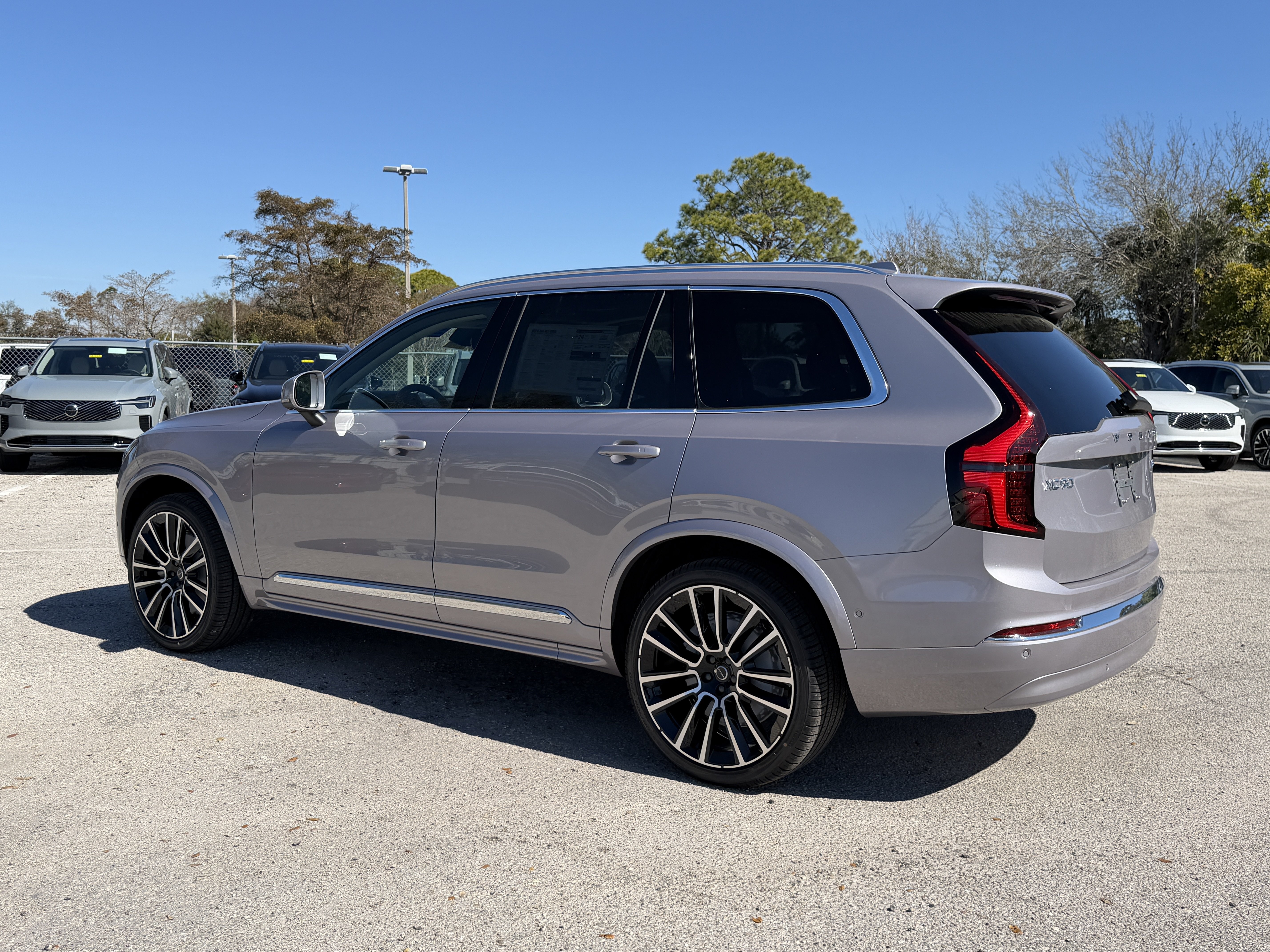 New 2026 Volvo XC90 B5 Ultra w/ Protection Package AWD/4WD image 5