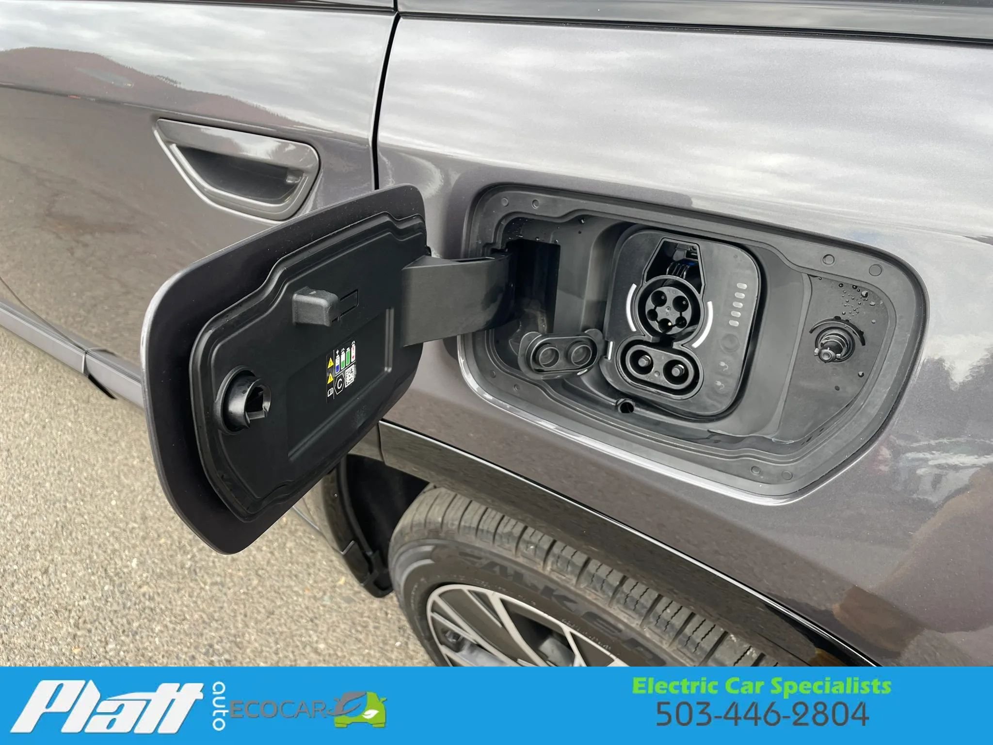 Used 2025 Jeep Wagoneer S Limited AWD/4WD image 60