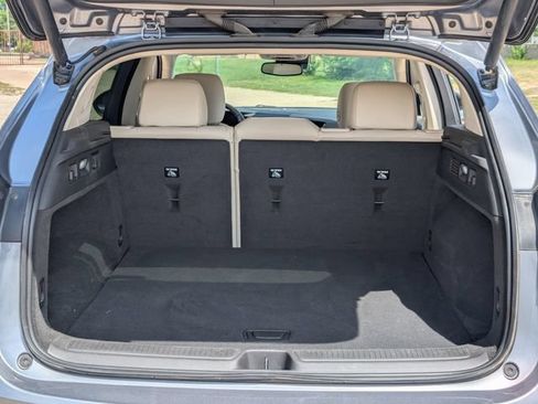Used 2022 Buick Envision Essence w/ Technology Package I FWD image 28