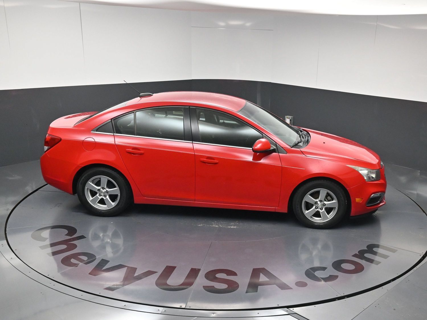 Used 2015 Chevrolet Cruze LT FWD image 24