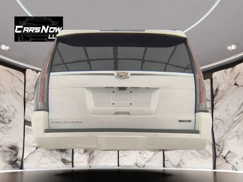 Used 2019 Cadillac Escalade ESV Platinum image 5