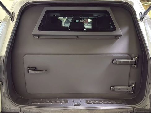 Used 2022 Lexus LX 600 4WD w/ Premium Package image 24