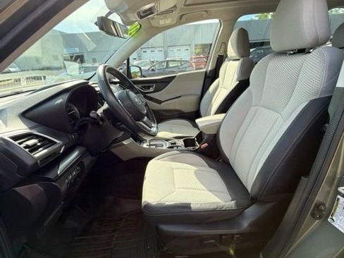 Used 2021 Subaru Forester Premium AWD/4WD image 11
