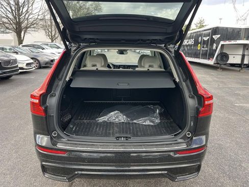 Used 2025 Volvo XC60 T8 Plus w/ Protection Package Premier image 12
