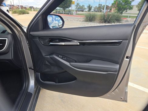 Used 2024 Kia Seltos S AWD/4WD image 25
