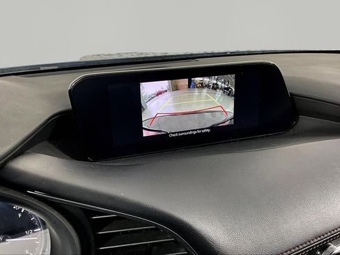 Used 2022 MAZDA MAZDA3 s FWD image 13