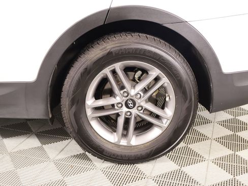 Used 2018 Hyundai Santa Fe Sport image 17